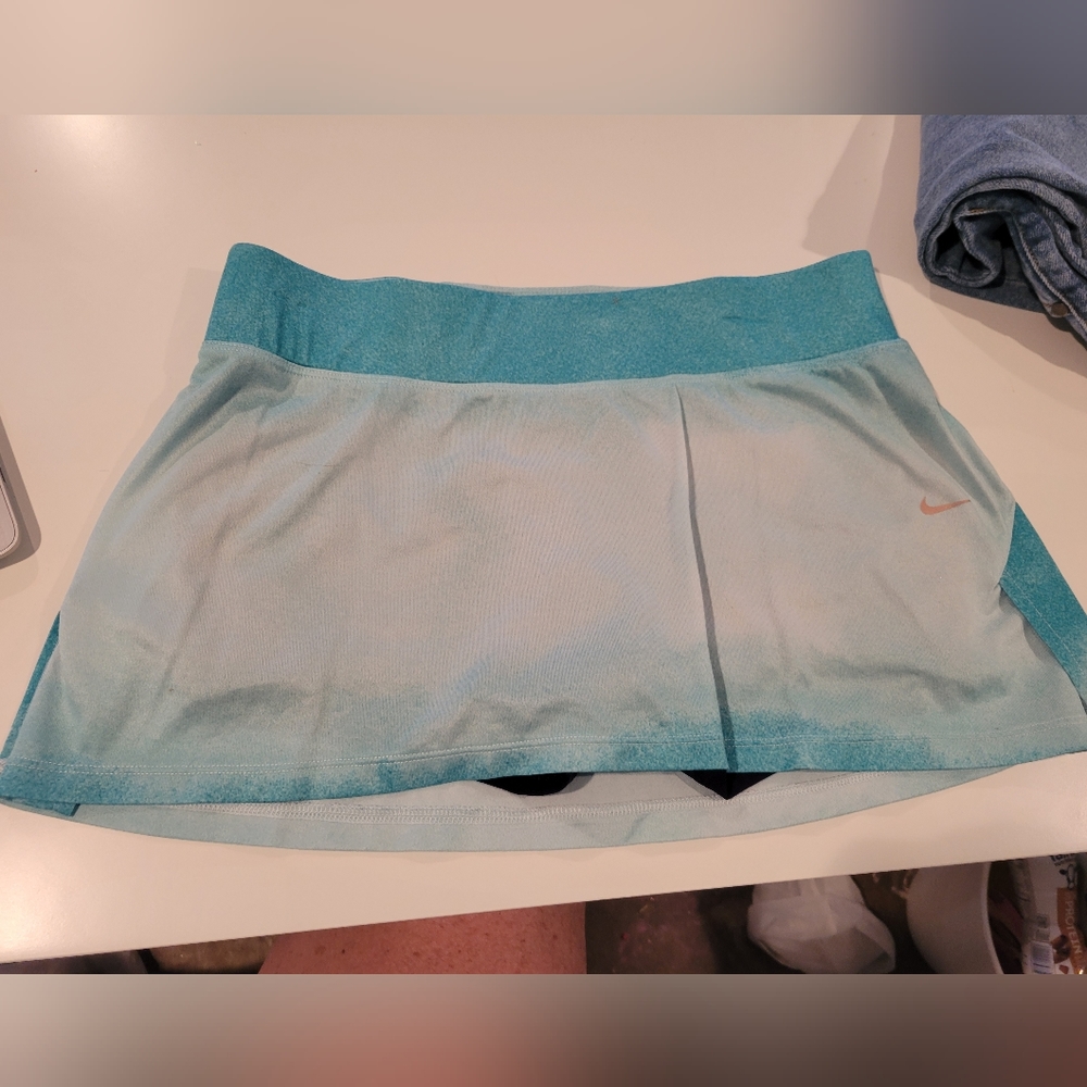 Nike dri fit Skorts Womens Size medium
